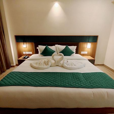 Viraj Retreat Otel Mundrothuruth Dış mekan fotoğraf
